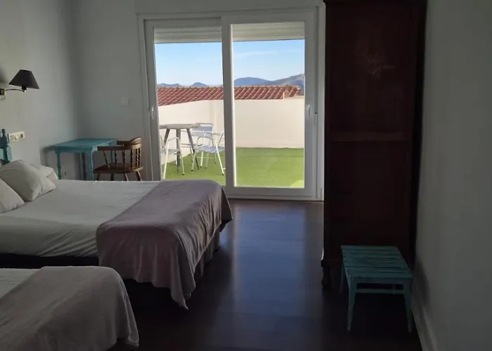 Hotel Lanjaron Otel 2*