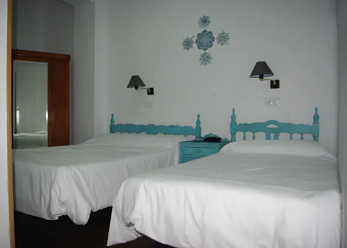 Hotel Lanjaron Otel 2*